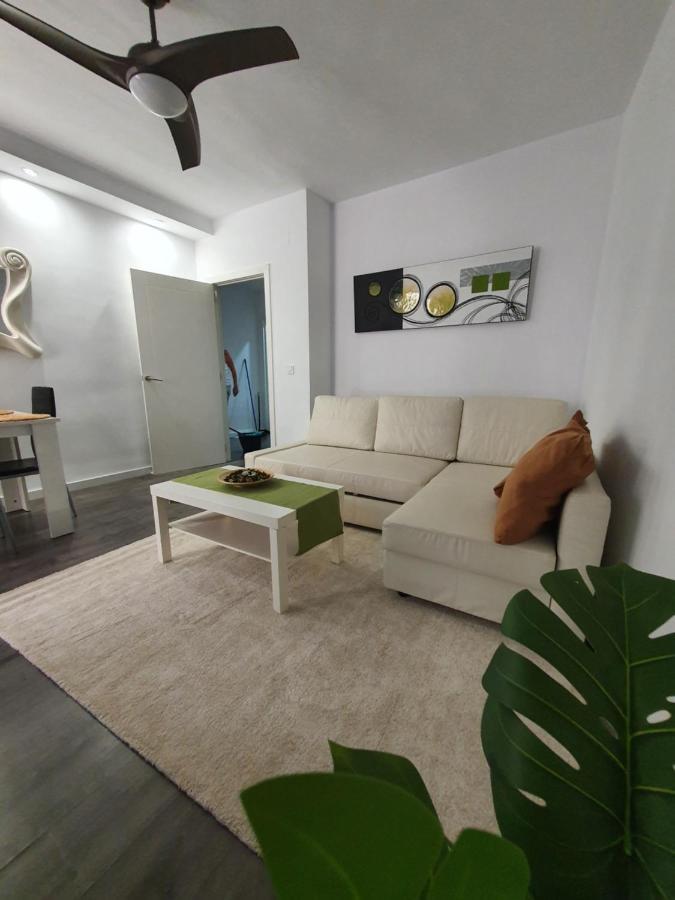 Tribuna Deluxe مالقة المظهر الخارجي الصورة